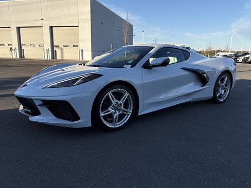 Used 2021 Chevrolet Corvette Stingray Preferred Cpe w/ 2LT image 5