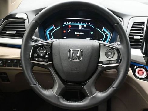 Used 2023 Honda Odyssey Touring image 26