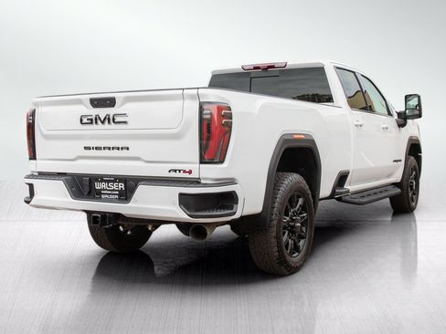 Used 2024 GMC Sierra 2500 AT4 w/ Technology Package AWD/4WD image 6