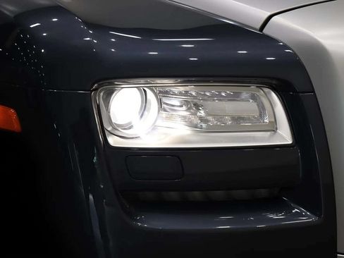 Certified 2010 Rolls-Royce Ghost RWD image 21
