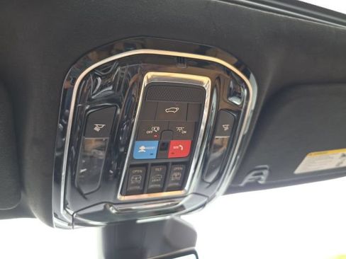 Used 2025 Jeep Grand Wagoneer L Series III w/ Rear Seat Video Group 1 AWD/4WD image 33