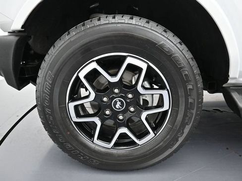 Certified 2025 Ford Bronco Outer Banks AWD/4WD image 10