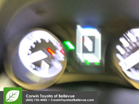 Used 2024 Toyota Camry SE image 15