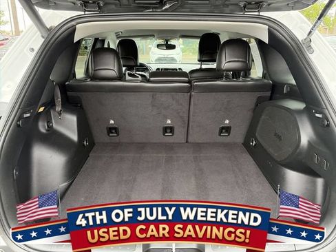 Used 2020 Jeep Cherokee Limited FWD image 15