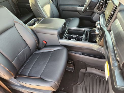 New 2026 Ford F250 Lariat w/ Black Appearance Package image 15