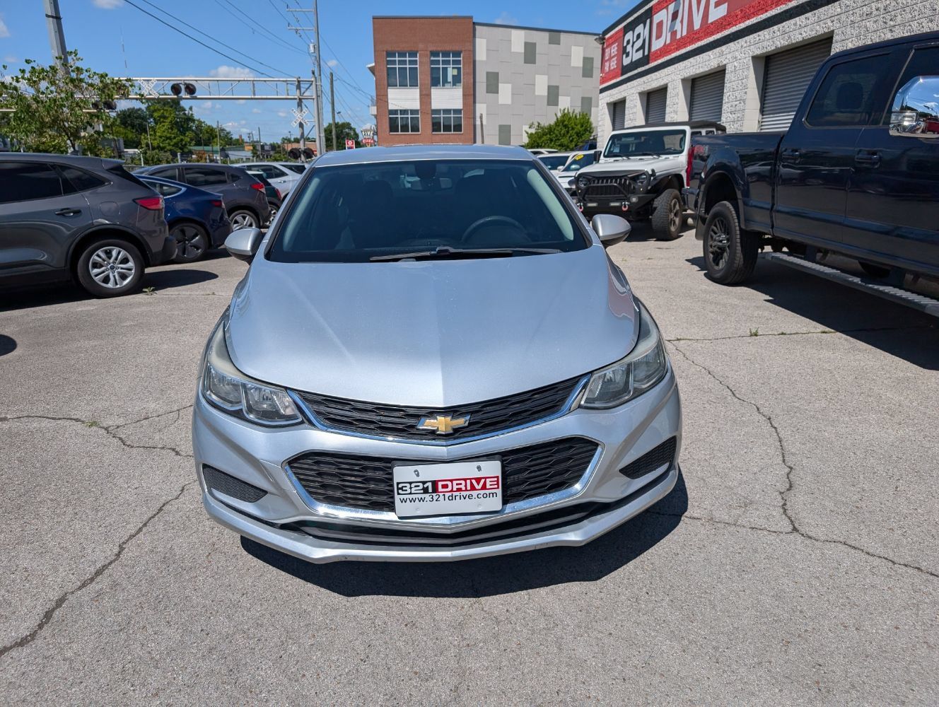 Used 2018 Chevrolet Cruze LS FWD image 4