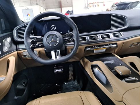 New 2026 Mercedes-Benz GLS 450 4MATIC image 16
