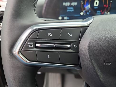 Used 2025 Chevrolet Equinox LT FWD image 21