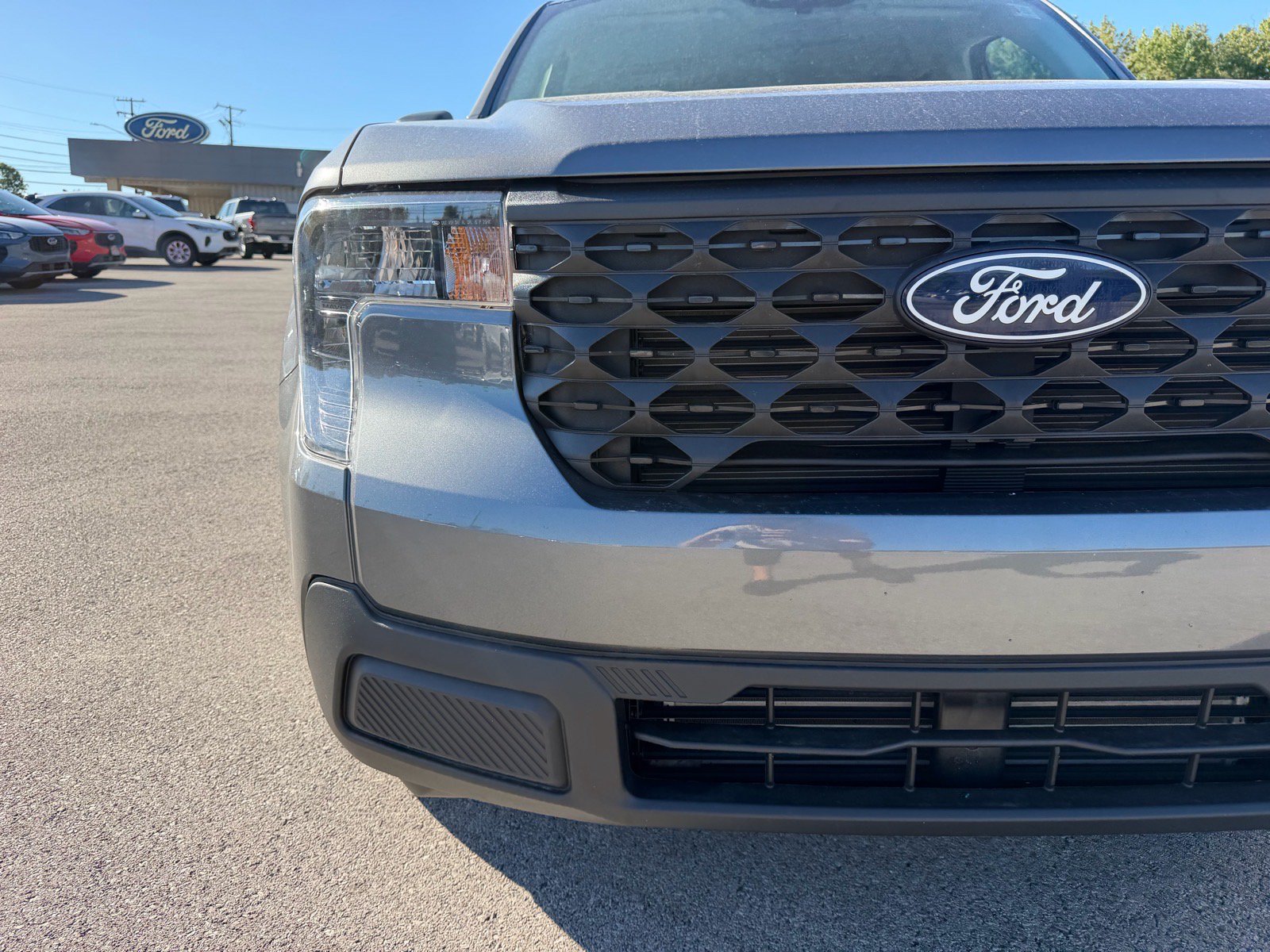 Used 2025 Ford Maverick XL w/ Equipment Group 102A AWD/4WD image 4
