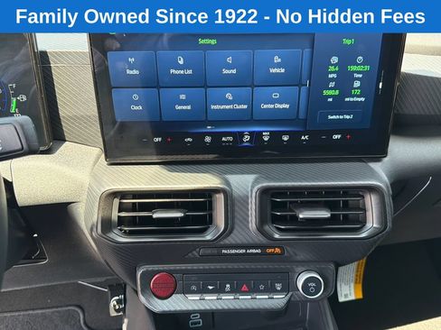 Used 2025 Ford Mustang Coupe RWD image 23