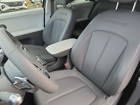 Certified 2025 Hyundai Ioniq 5 SEL image 15