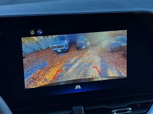 Used 2025 Chevrolet Equinox LT image 17