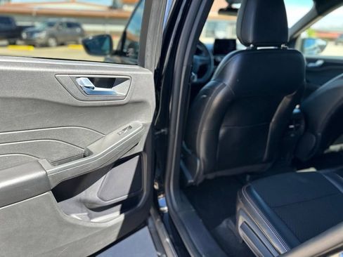 Used 2024 Ford Escape ST-Line image 12