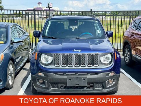 Used 2018 Jeep Renegade Latitude AWD/4WD image 2