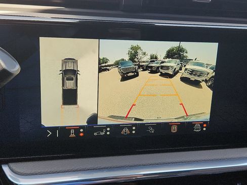 Used 2024 GMC Sierra 2500 Denali w/ Technology Package AWD/4WD image 19