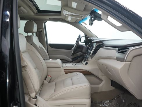 Used 2019 GMC Yukon XL Denali w/ Open Road Package AWD/4WD image 11