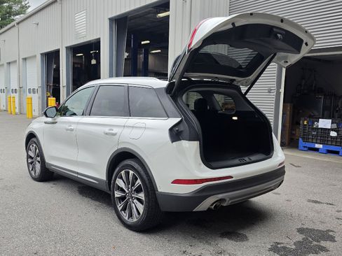 Used 2021 Lincoln Corsair Reserve w/ Equipment Group 201A AWD/4WD image 22
