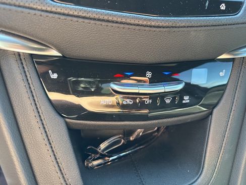 Certified 2024 Cadillac XT5 Luxury image 14