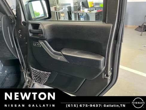 Used 2017 Jeep Wrangler Unlimited Sport w/ Quick Order Package 24S AWD/4WD image 52