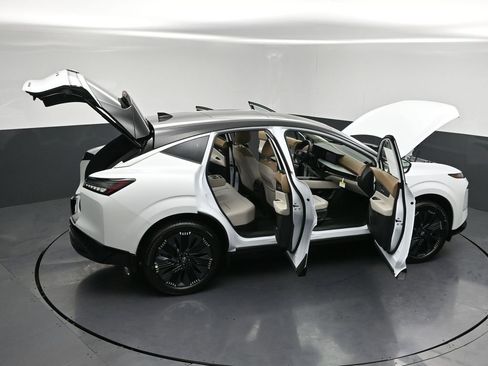 New 2026 Nissan Murano Platinum w/ Cargo Package AWD/4WD image 34
