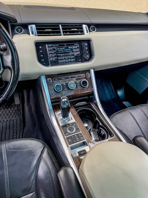 Used 2016 Land Rover Range Rover Sport HSE AWD/4WD image 7