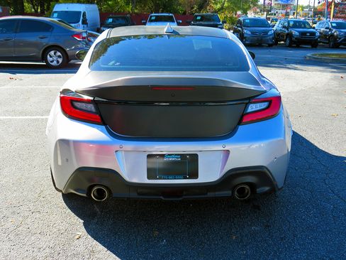 Used 2023 Toyota GR86 Premium image 10