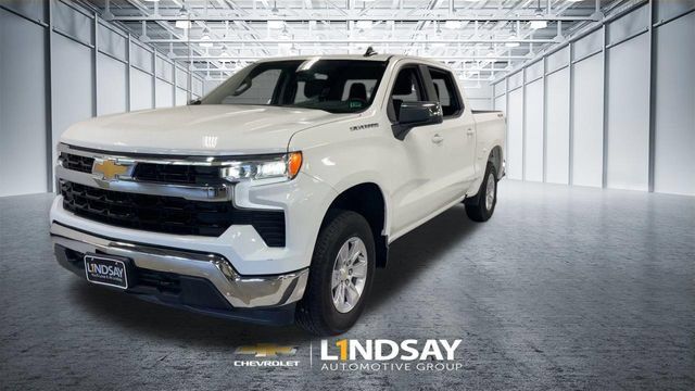Certified 2026 Chevrolet Silverado 1500 LT AWD/4WD image 7