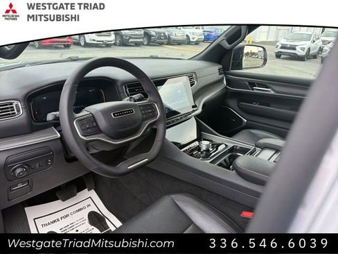 Used 2024 Jeep Wagoneer Series II image 10