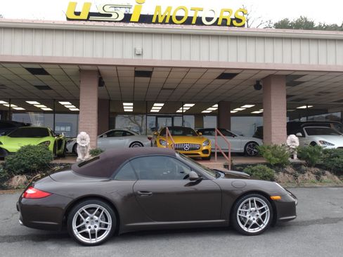 Used 2010 Porsche 911 Carrera image 2