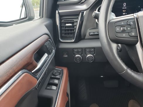 Used 2024 GMC Sierra 1500 Denali Ultimate image 14