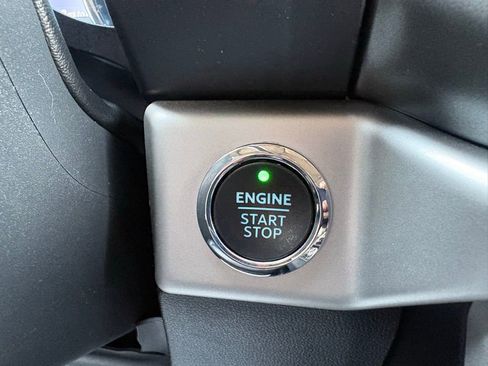 Used 2024 Ford Expedition XLT image 35