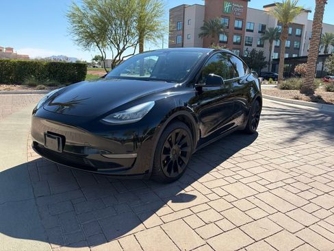 Used 2021 Tesla Model Y Long Range image 6