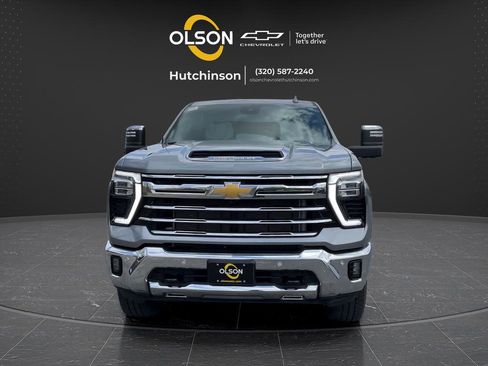 Used 2024 Chevrolet Silverado 3500 LTZ w/ LTZ Plus Package AWD/4WD image 8
