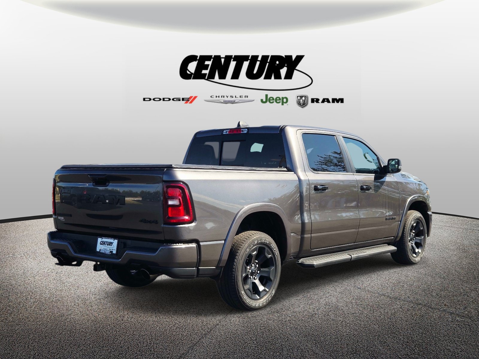 Used 2025 RAM 1500 Big Horn AWD/4WD image 4
