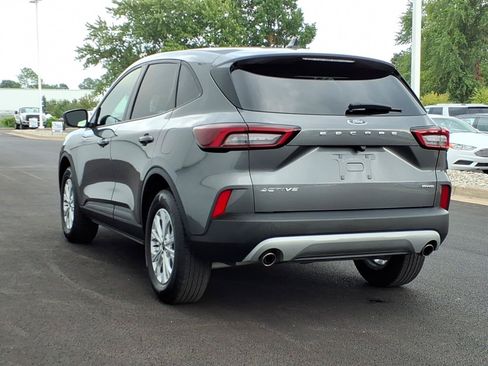 Certified 2025 Ford Escape Active w/ Cold Weather Package AWD/4WD image 4