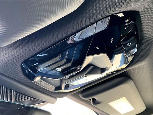 Used 2025 BMW X3 xDrive30i w/ Convenience Package image 39