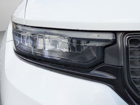 Used 2023 Jeep Grand Cherokee Altitude image 33