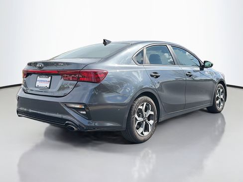 Used 2021 Kia Forte LXS FWD image 2