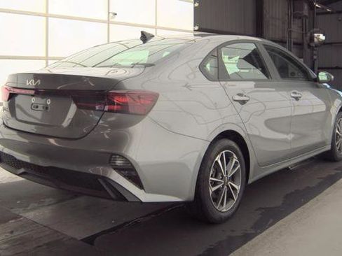 Used 2024 Kia Forte LXS image 4