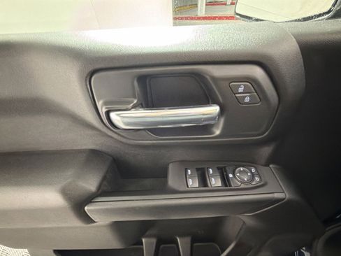 Used 2022 Chevrolet Silverado 1500 Custom image 15