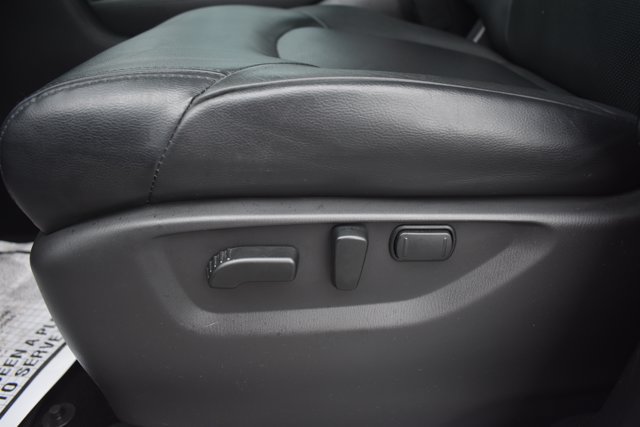 Used 2024 Nissan Armada SL w/ Midnight Edition Package RWD image 13