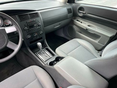 Used 2005 Dodge Magnum SE RWD image 17