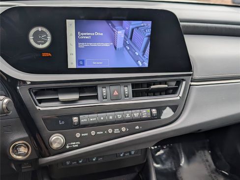 Certified 2025 Lexus ES 350 w/ Premium Package FWD image 28