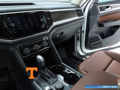 Used 2023 Volkswagen Atlas SE w/ Panoramic Sunroof Package AWD/4WD image 23