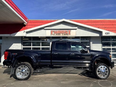 Used 2020 Ford F450 Platinum image 2