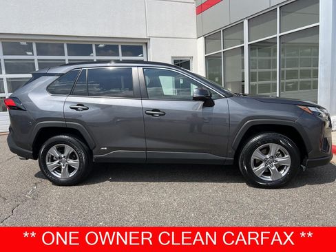 Used 2025 Toyota RAV4 XLE AWD/4WD image 1
