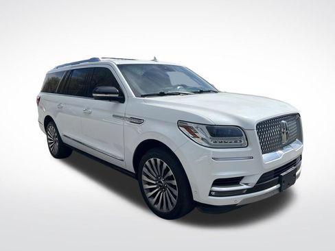 Used 2020 Lincoln Navigator L Reserve w/ Luxury Package image 9