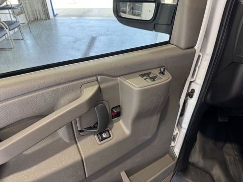Used 2024 Chevrolet Express 2500 w/ Driver Convenience Package RWD image 6