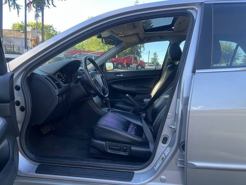 Used 2006 Honda Accord EX image 10