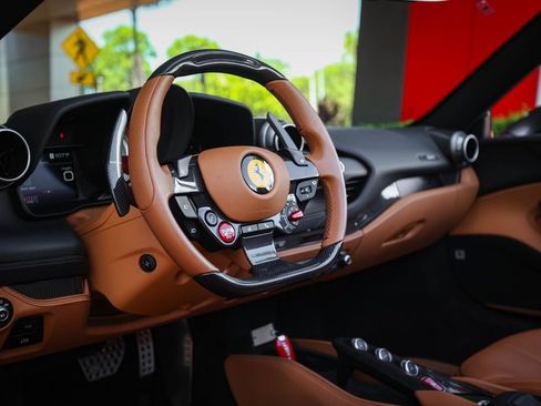 Used 2022 Ferrari F8 Tributo RWD image 25
